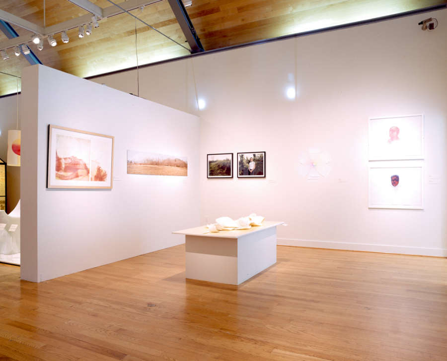 view exhibition image