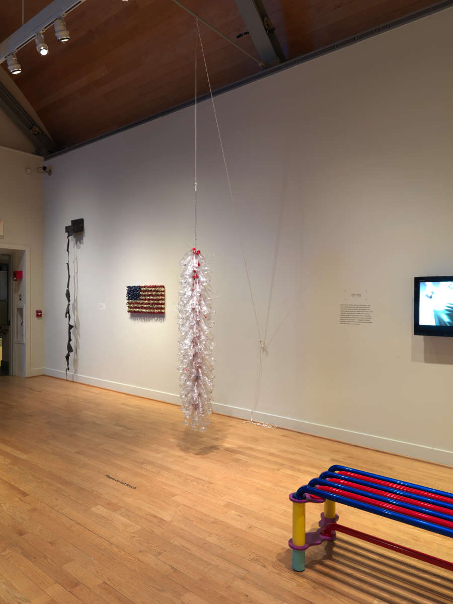 view exhibition image