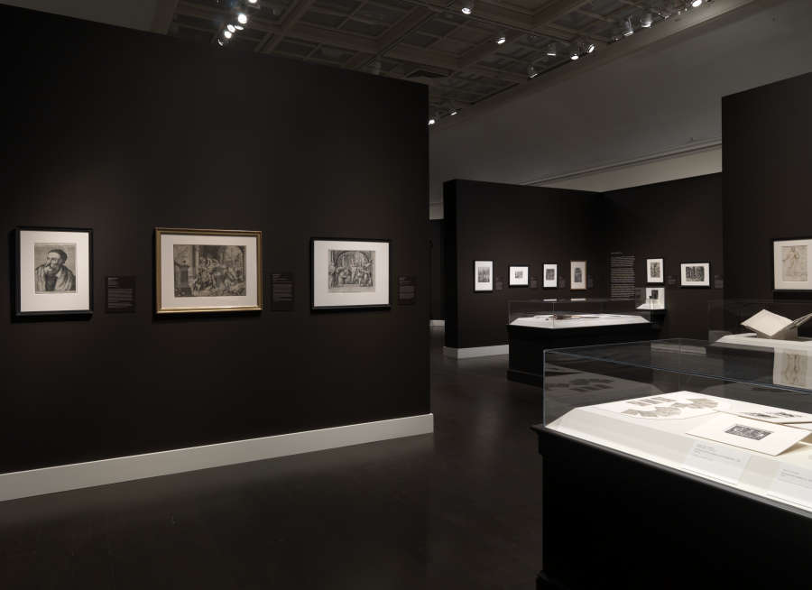 view exhibition image