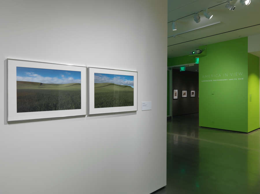 view exhibition image