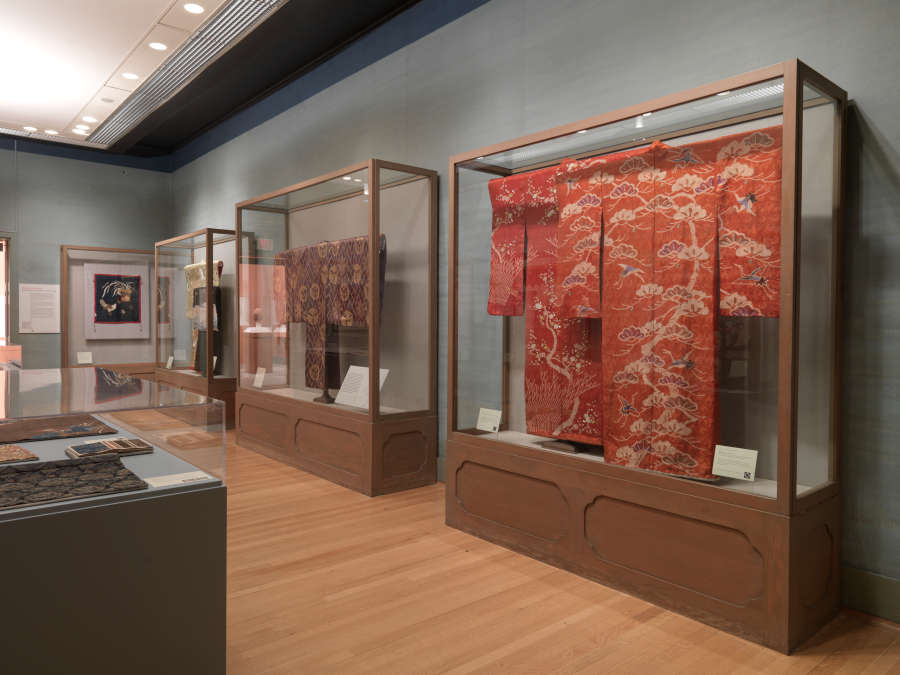 view exhibition image