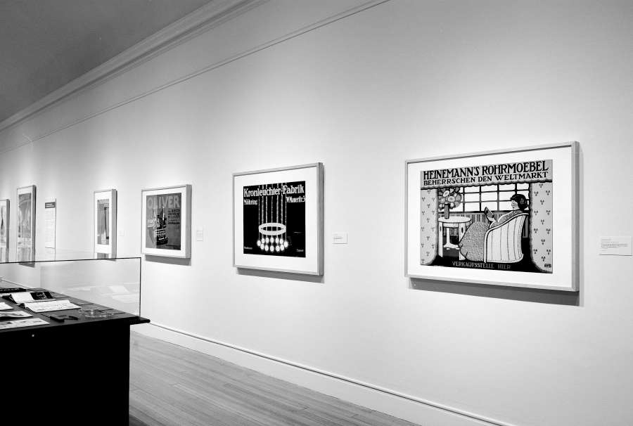 view exhibition image