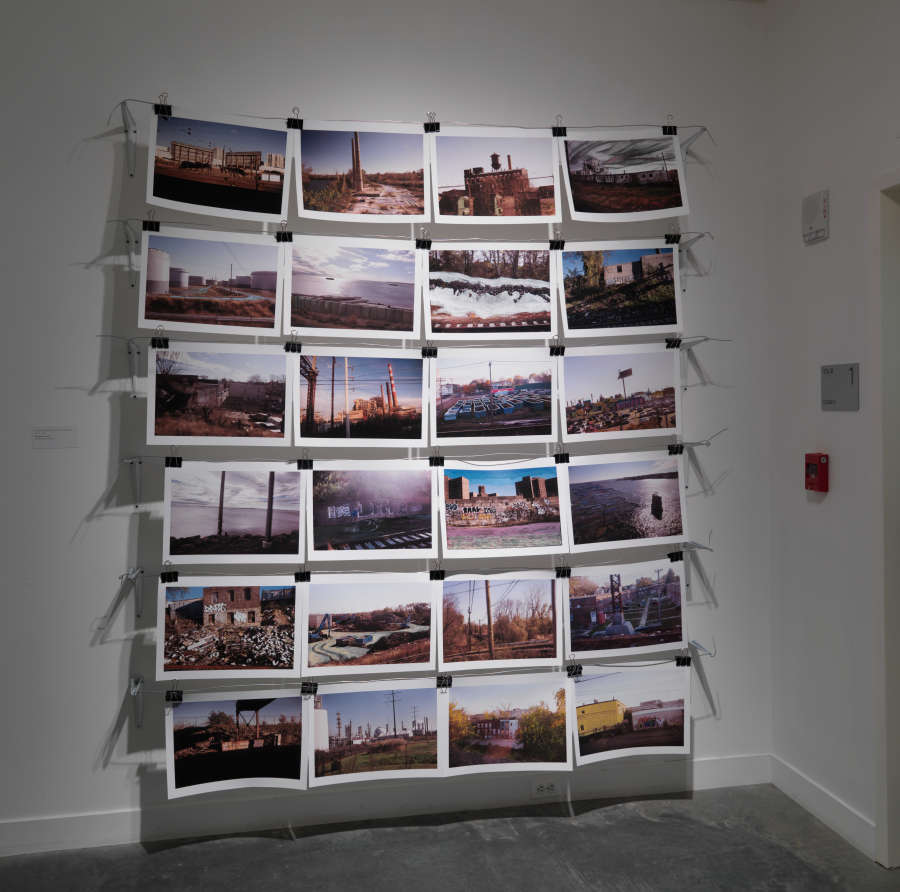 view exhibition image