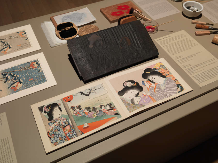 view exhibition image