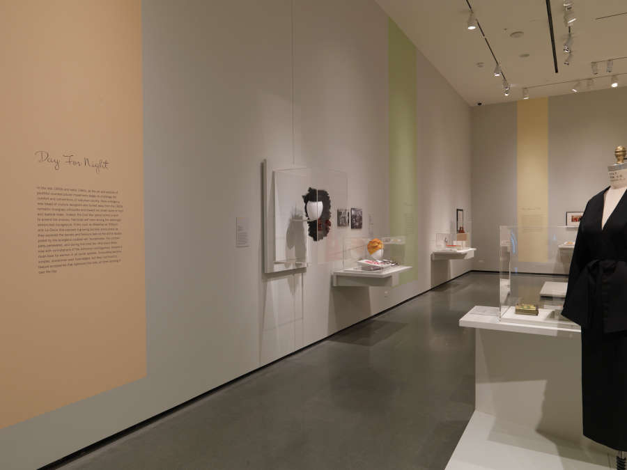 view exhibition image