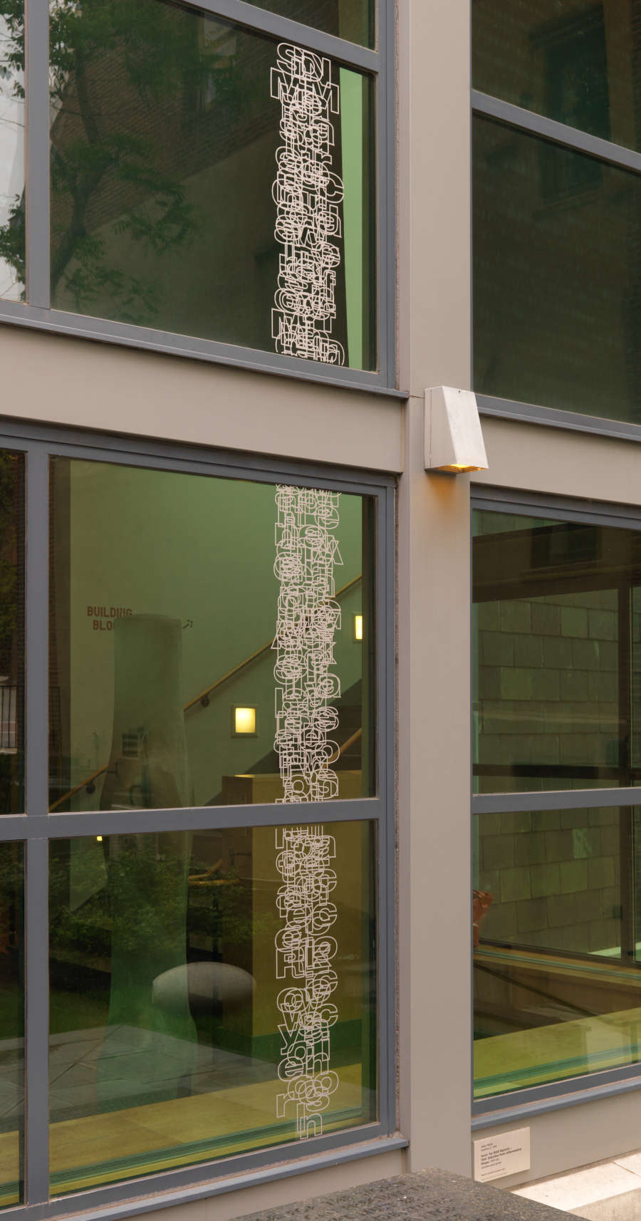 view exhibition image