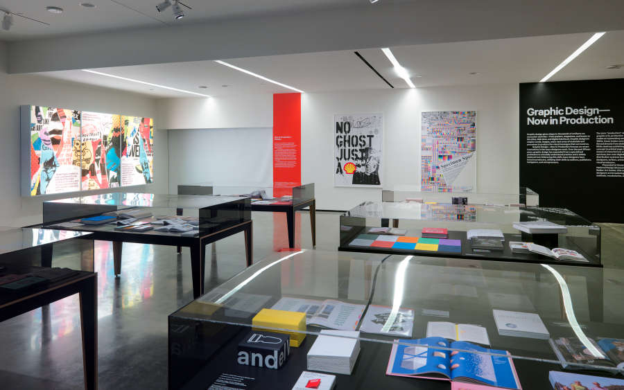 view exhibition image