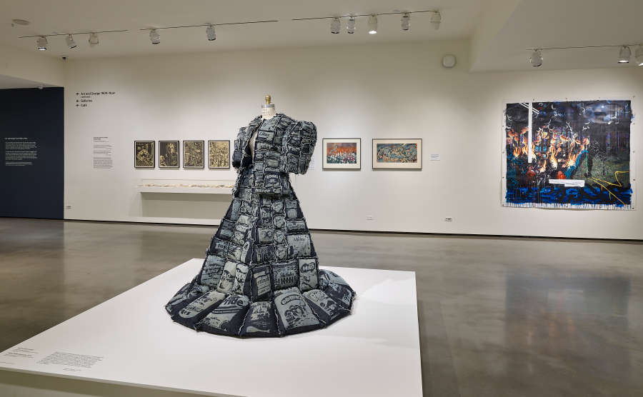 view exhibition image