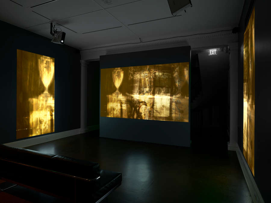 view exhibition image