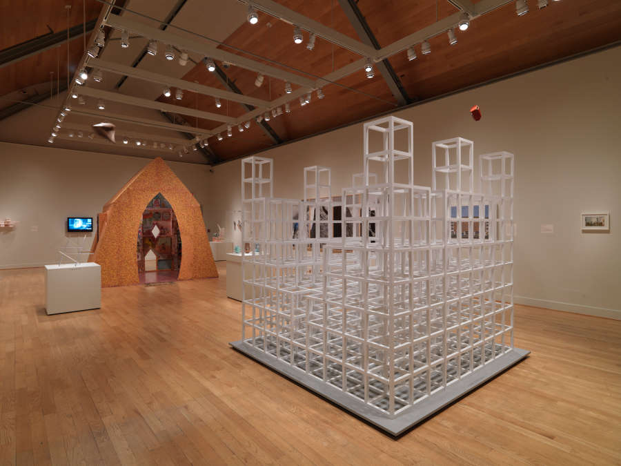 view exhibition image