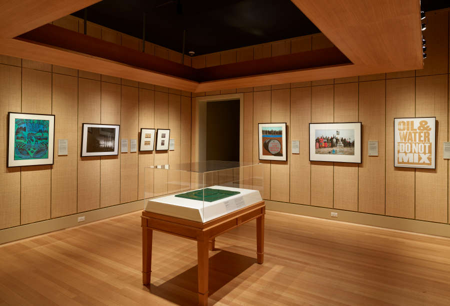 view exhibition image