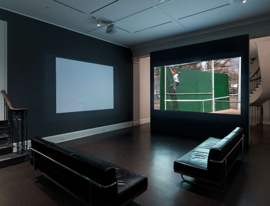 view exhibition image