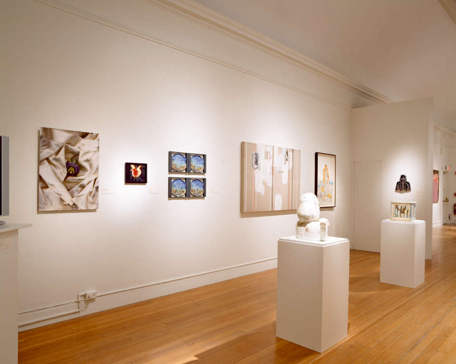 view exhibition image