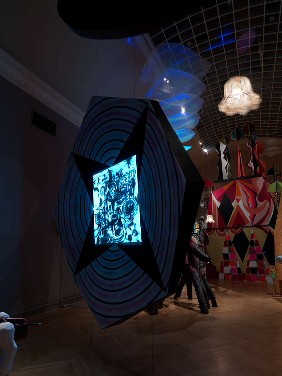 view exhibition image