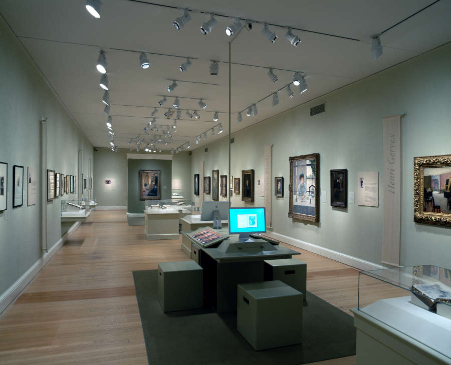 view exhibition image