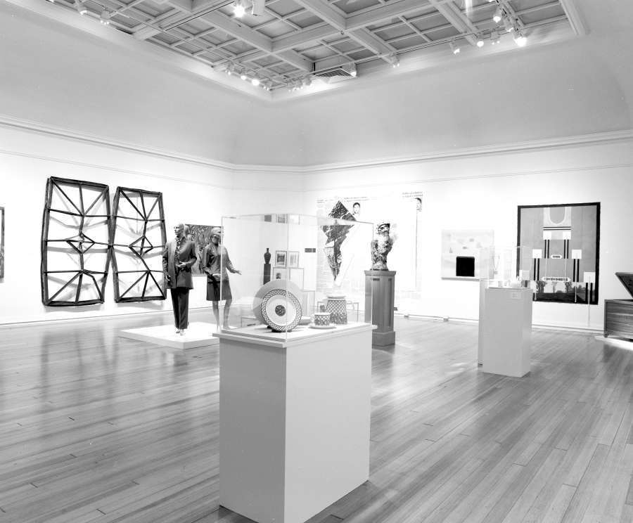 view exhibition image