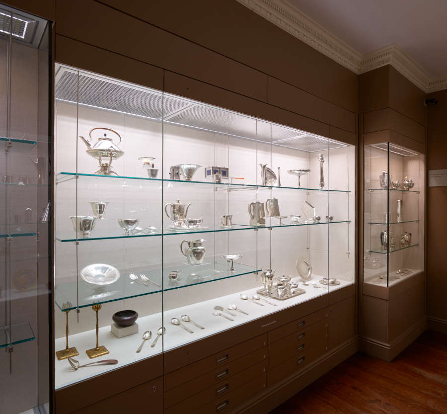 view exhibition image