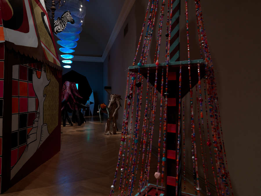 view exhibition image