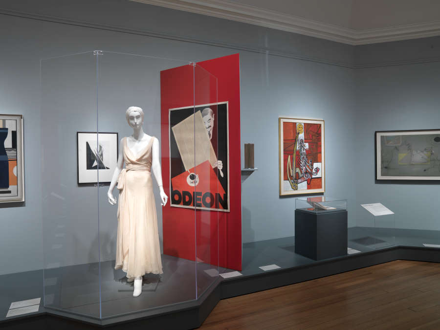 view exhibition image