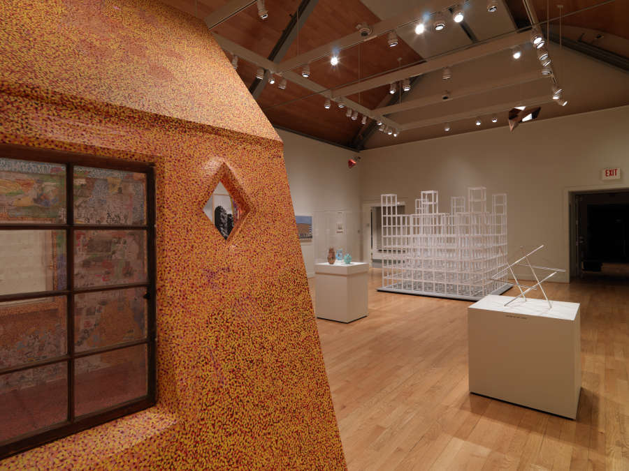 view exhibition image