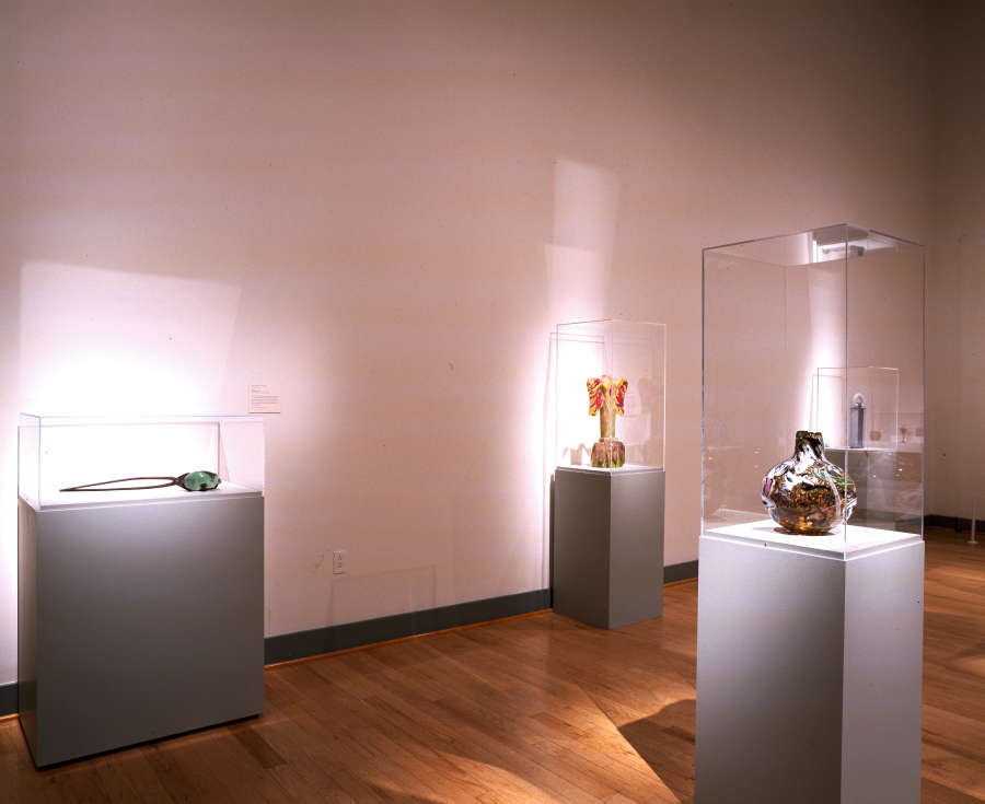 view exhibition image