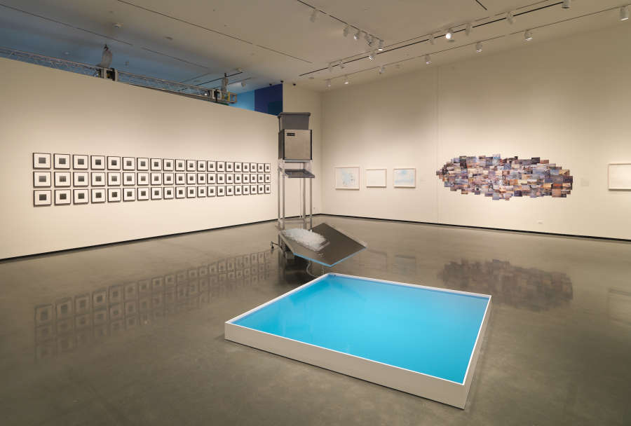 view exhibition image