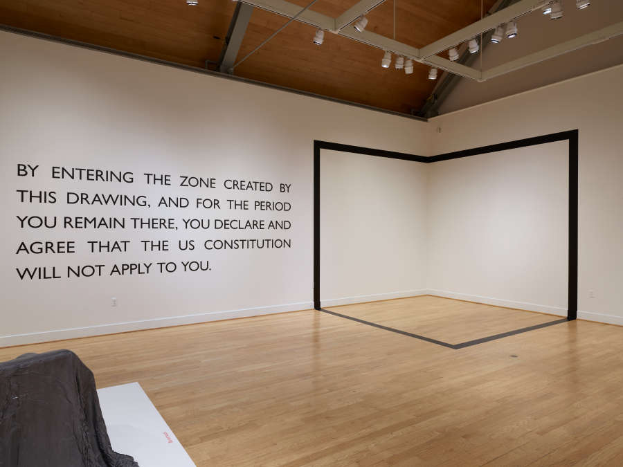view exhibition image