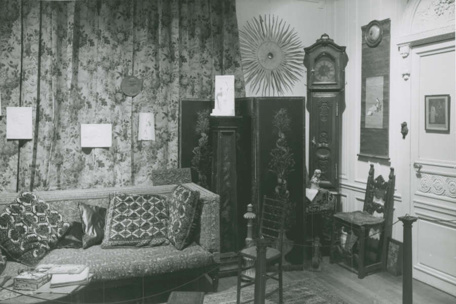 view exhibition image