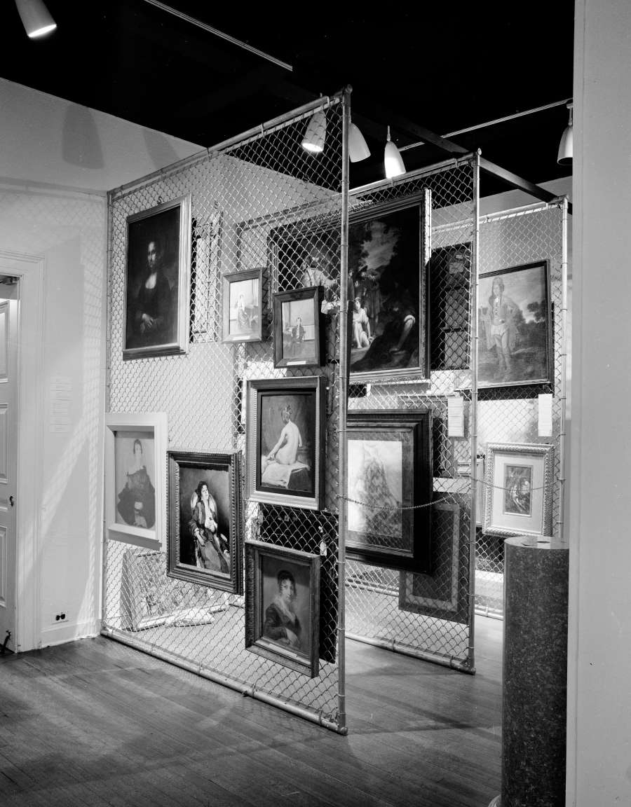 view exhibition image