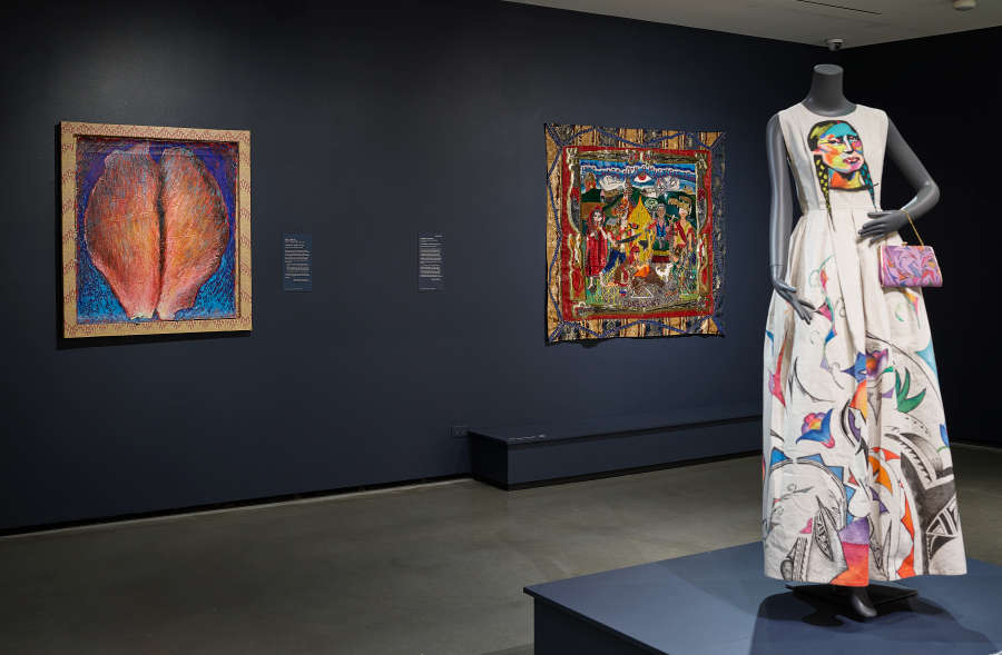 view exhibition image