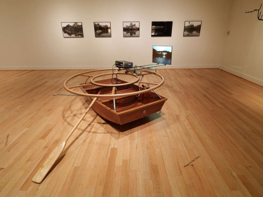 view exhibition image