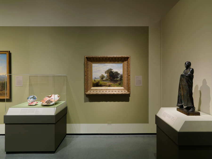 view exhibition image