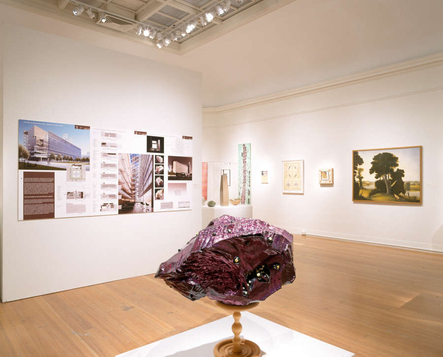 view exhibition image