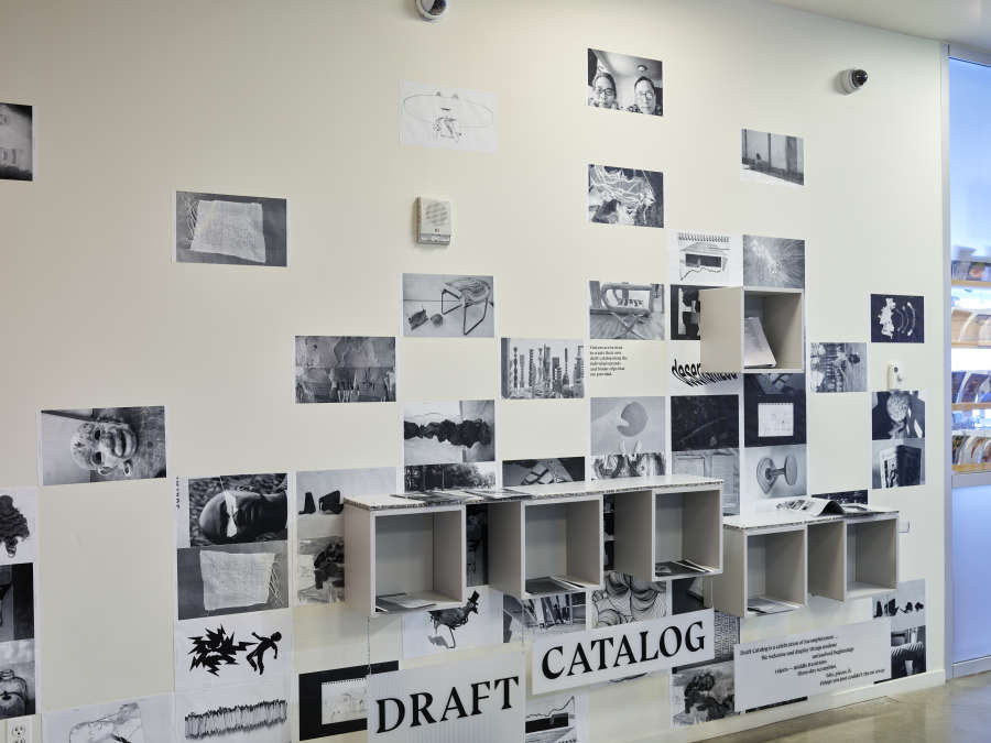 view exhibition image