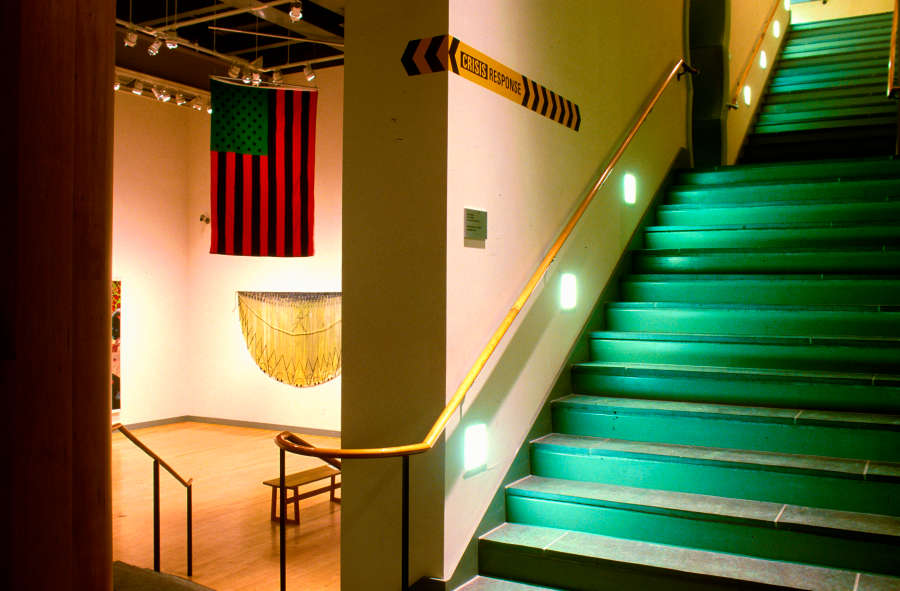 view exhibition image