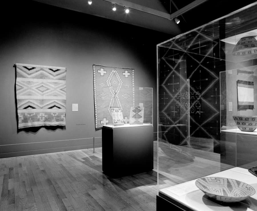 view exhibition image