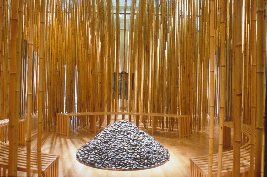 view exhibition image