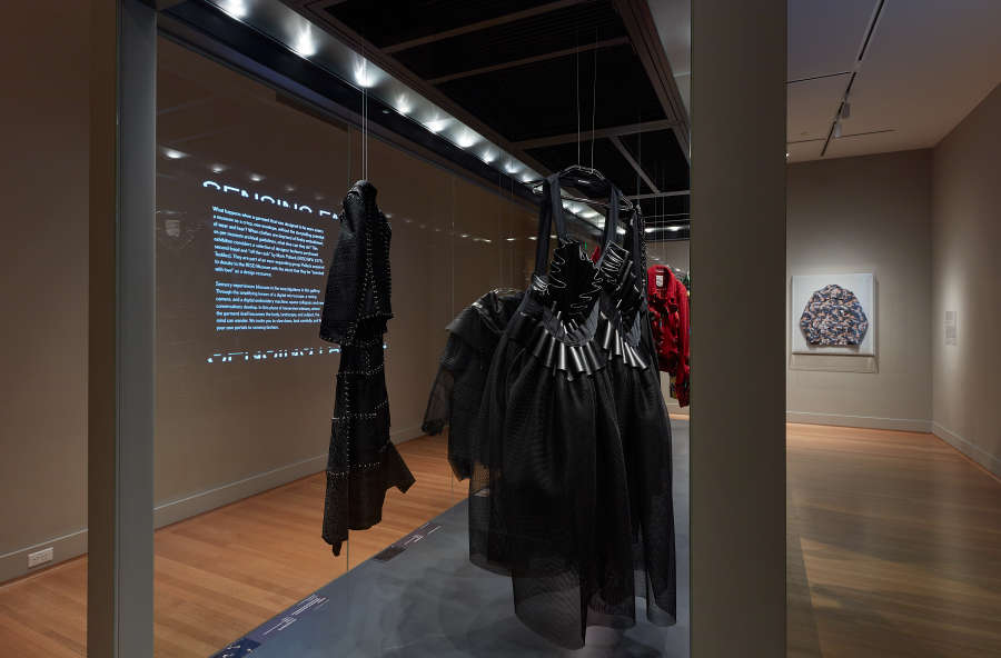 view exhibition image