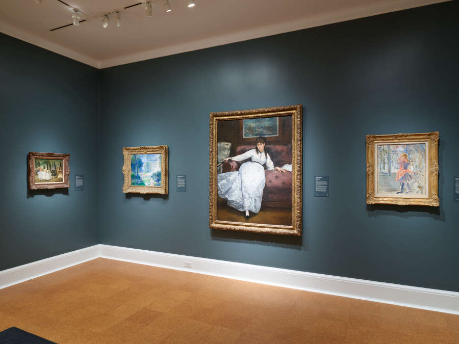 view exhibition image
