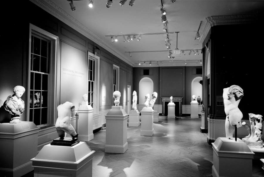 view exhibition image