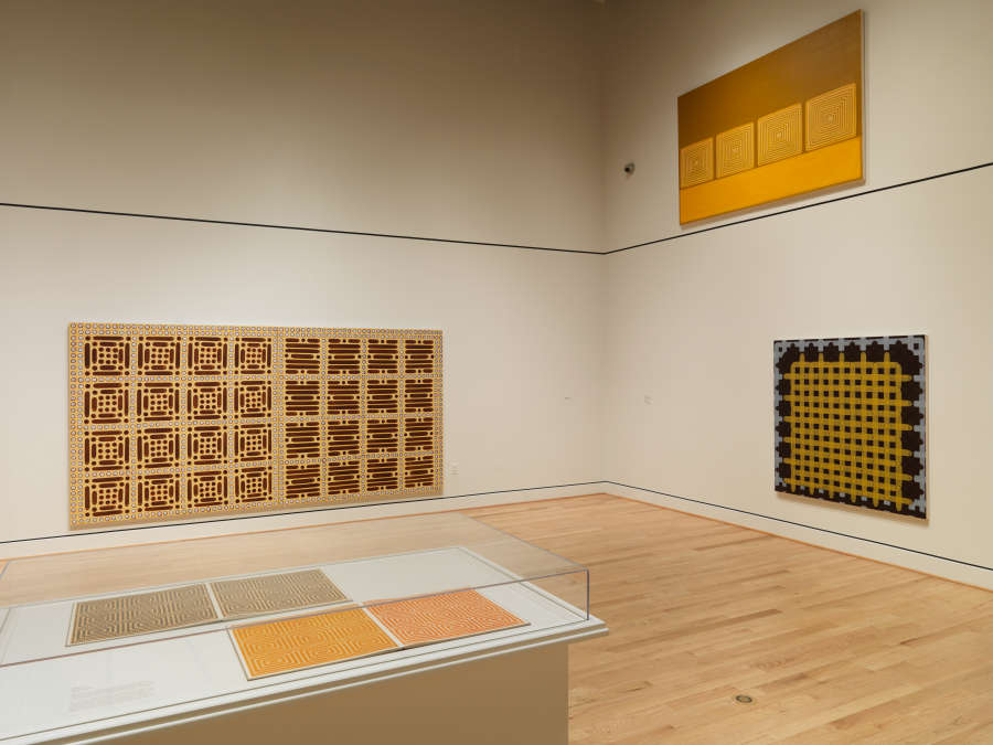 view exhibition image