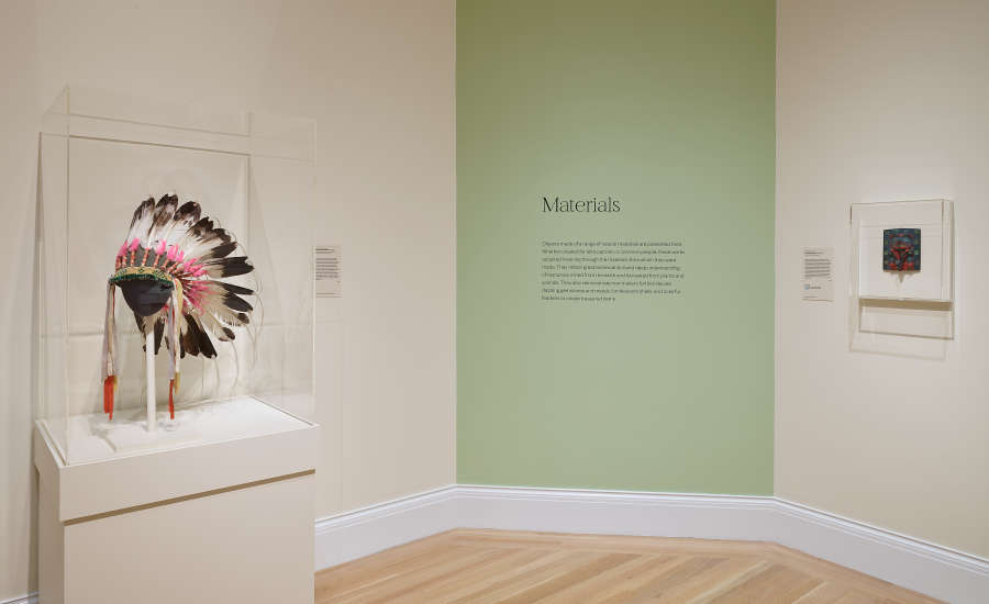 view exhibition image