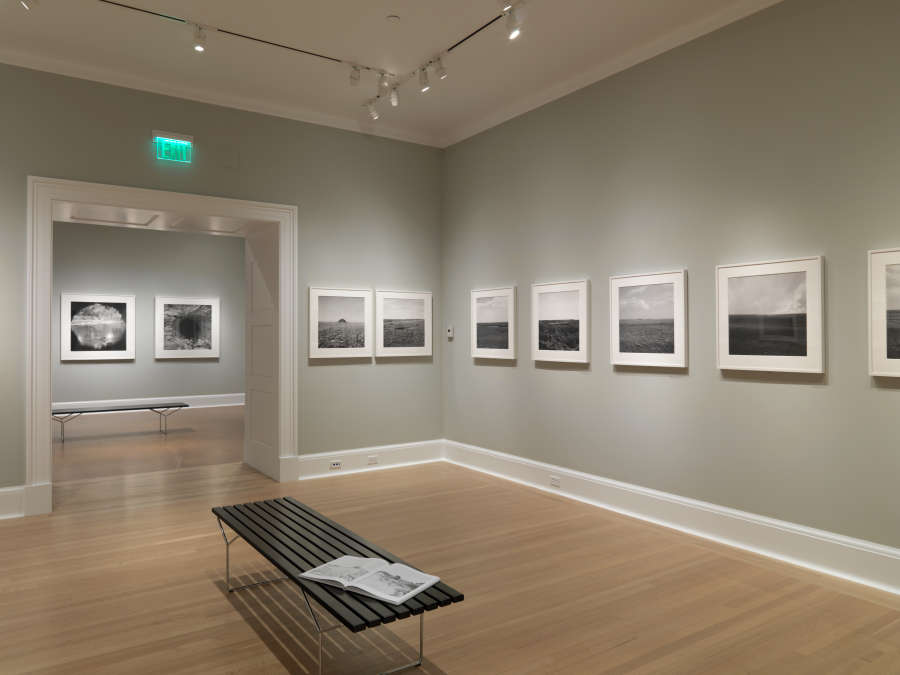 view exhibition image