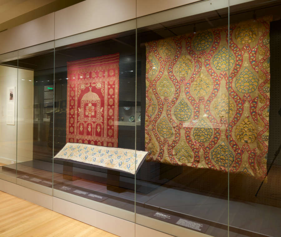 view exhibition image