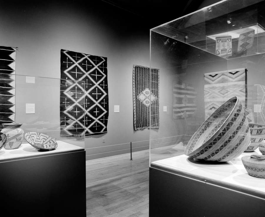 view exhibition image