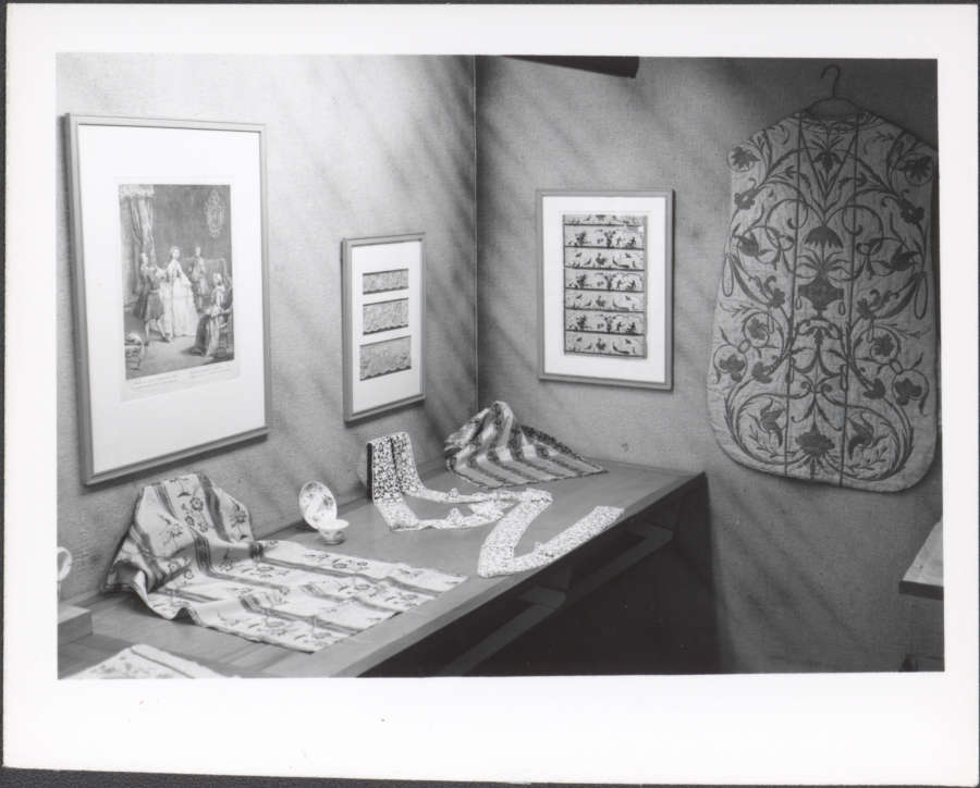 view exhibition image