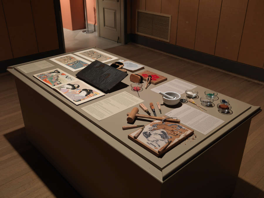 view exhibition image