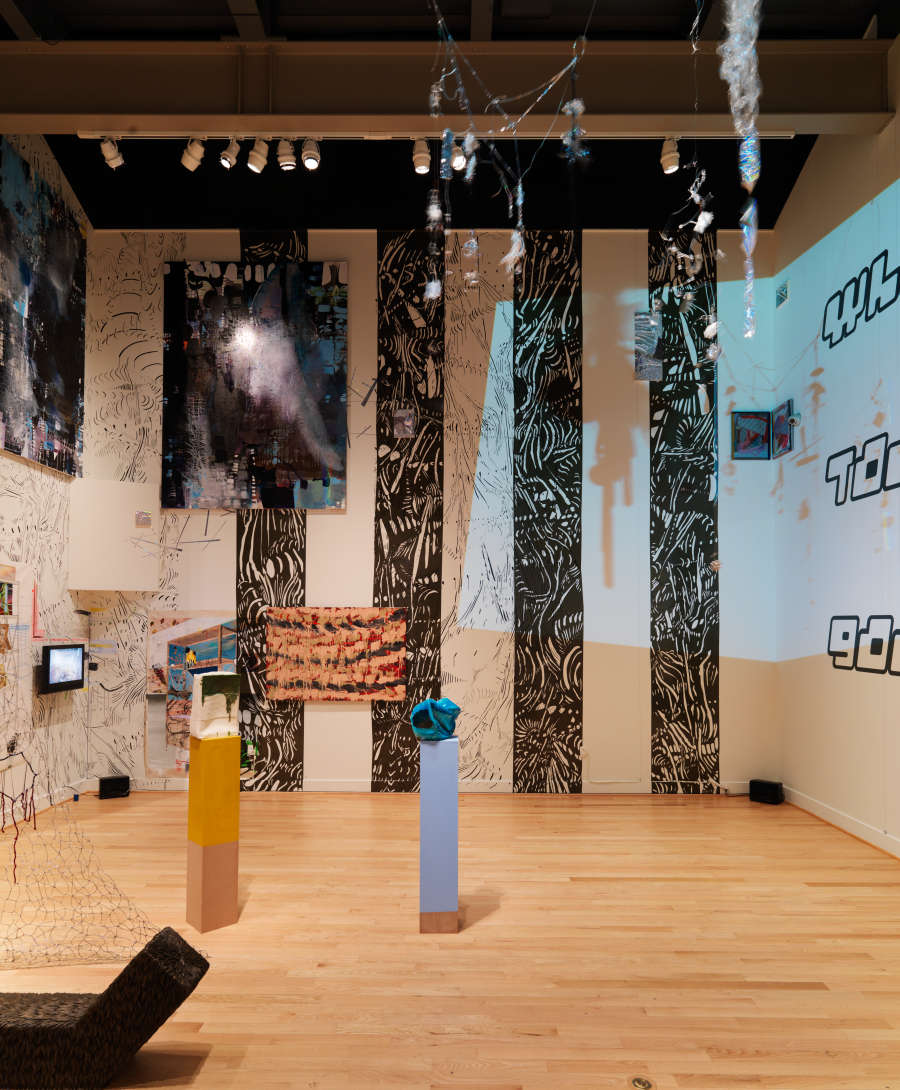 view exhibition image