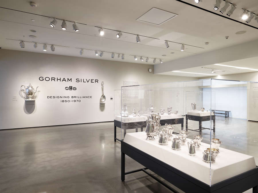view exhibition image
