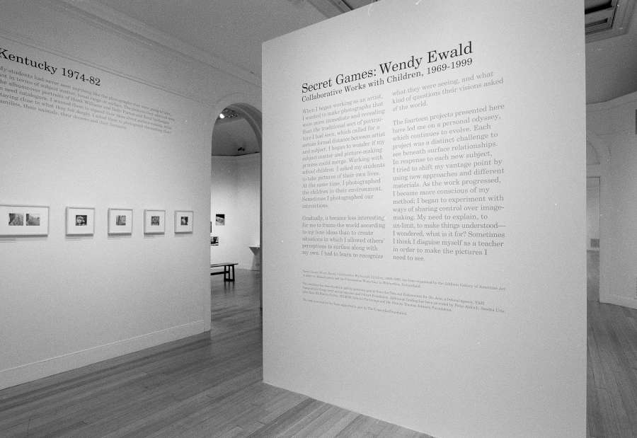 view exhibition image